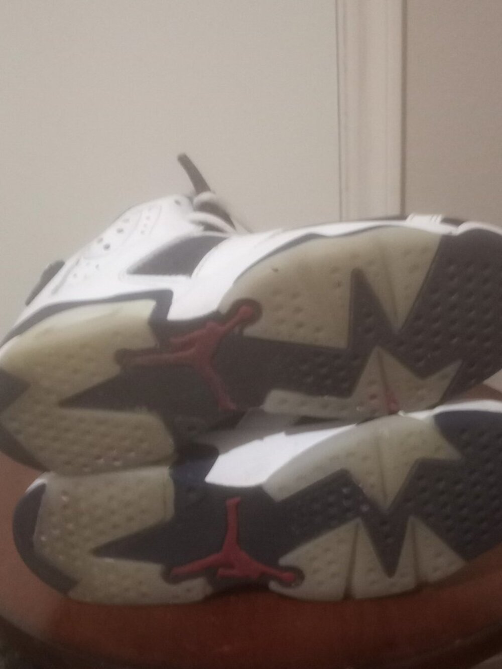 2024 Air Jordan 6 Retro Youth 4.5Y Olympic White/Midnight Navy (GS) 384665-164 - Picture 3 of 13